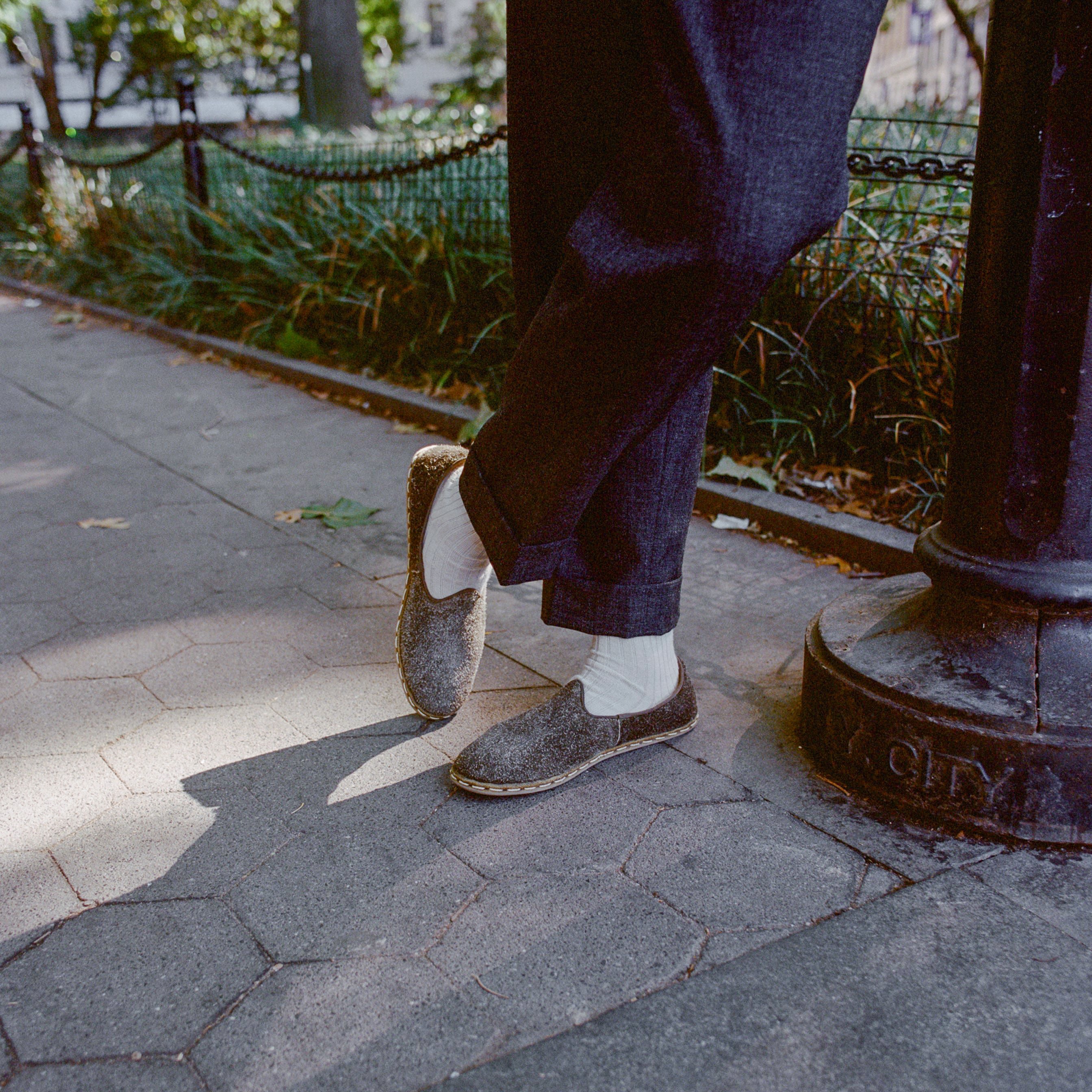 新品未使用 SISANDI ZAHA CLASSIC savannah tan Savannah Tan Sabah (Mens)