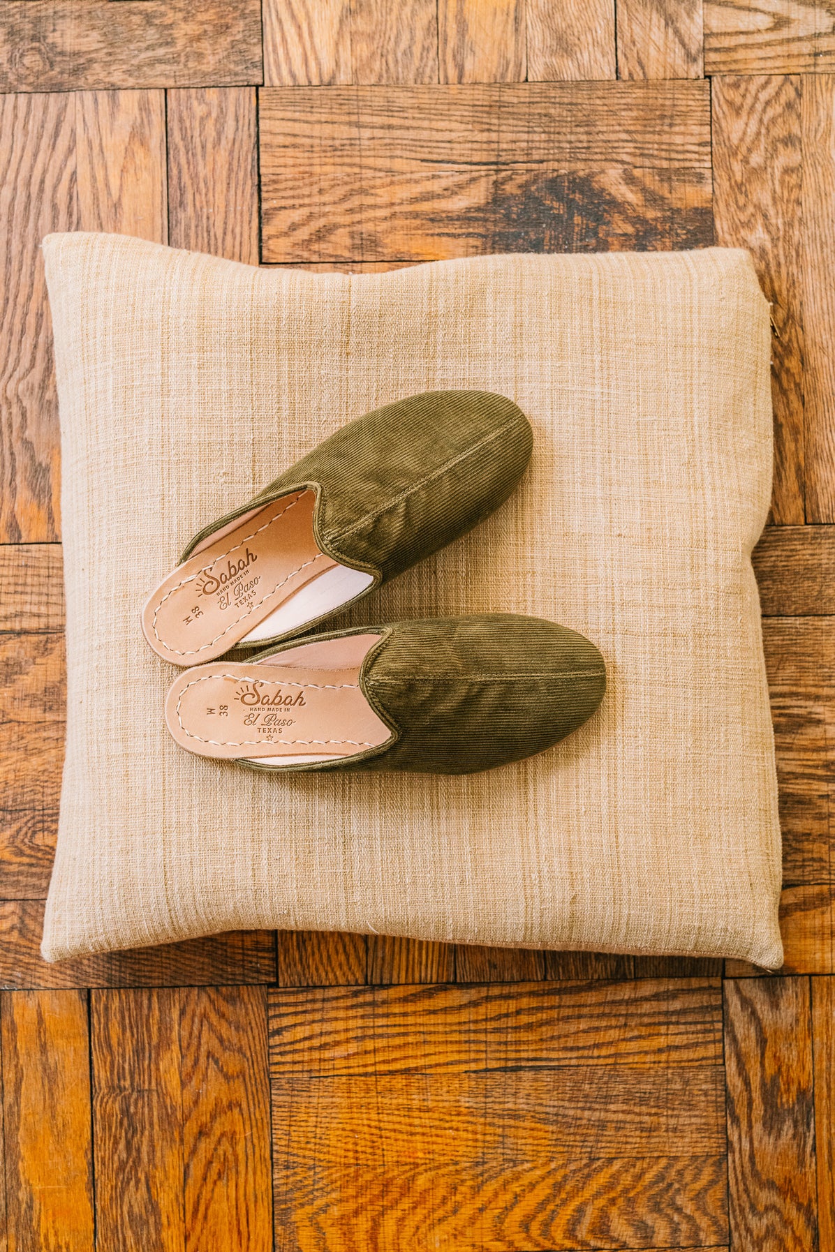 Greenwich Green Corduroy Baba (Womens)