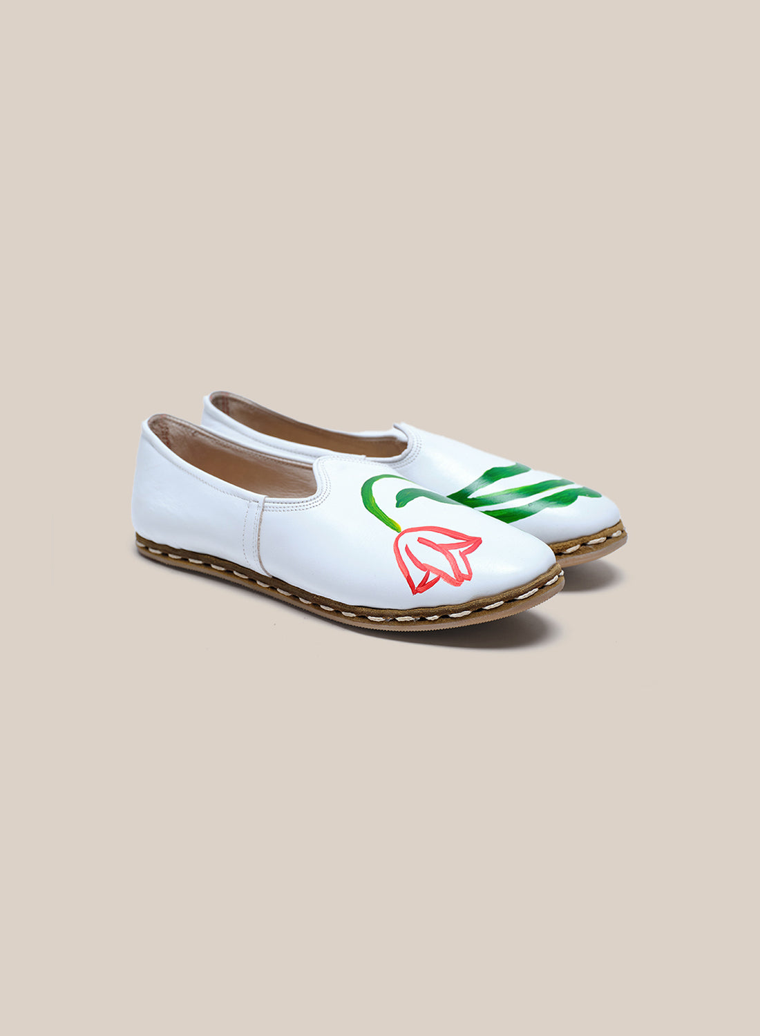 Womens 40 - White Floral