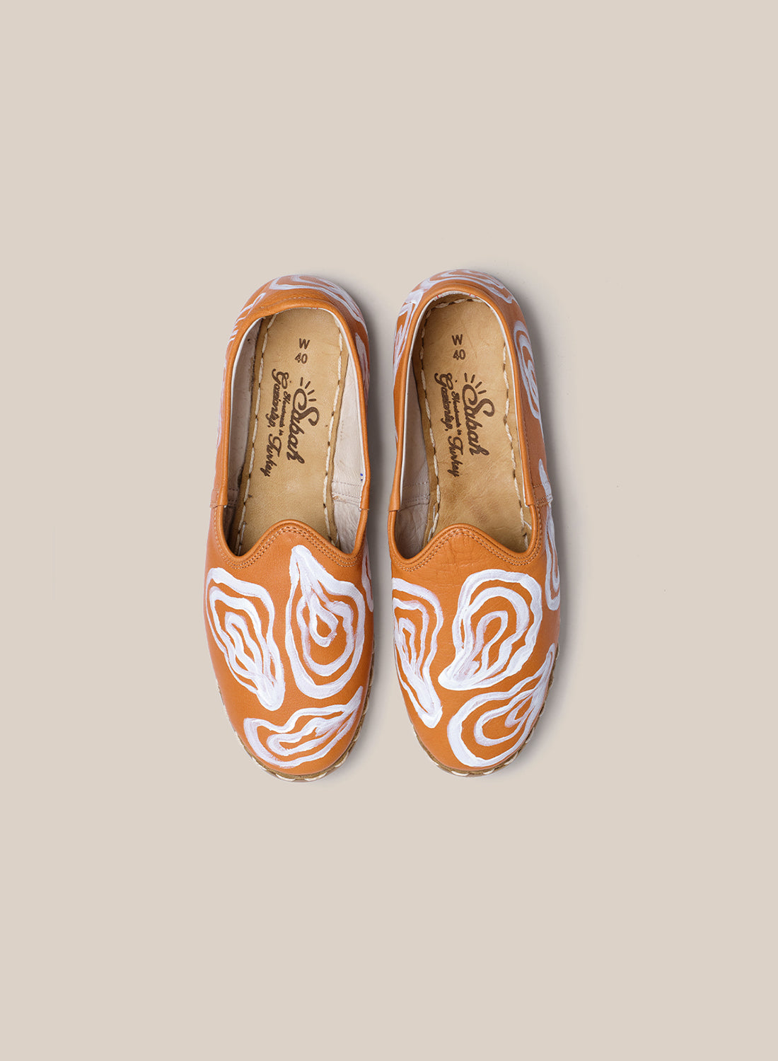 Womens 40 - Camel Oyster