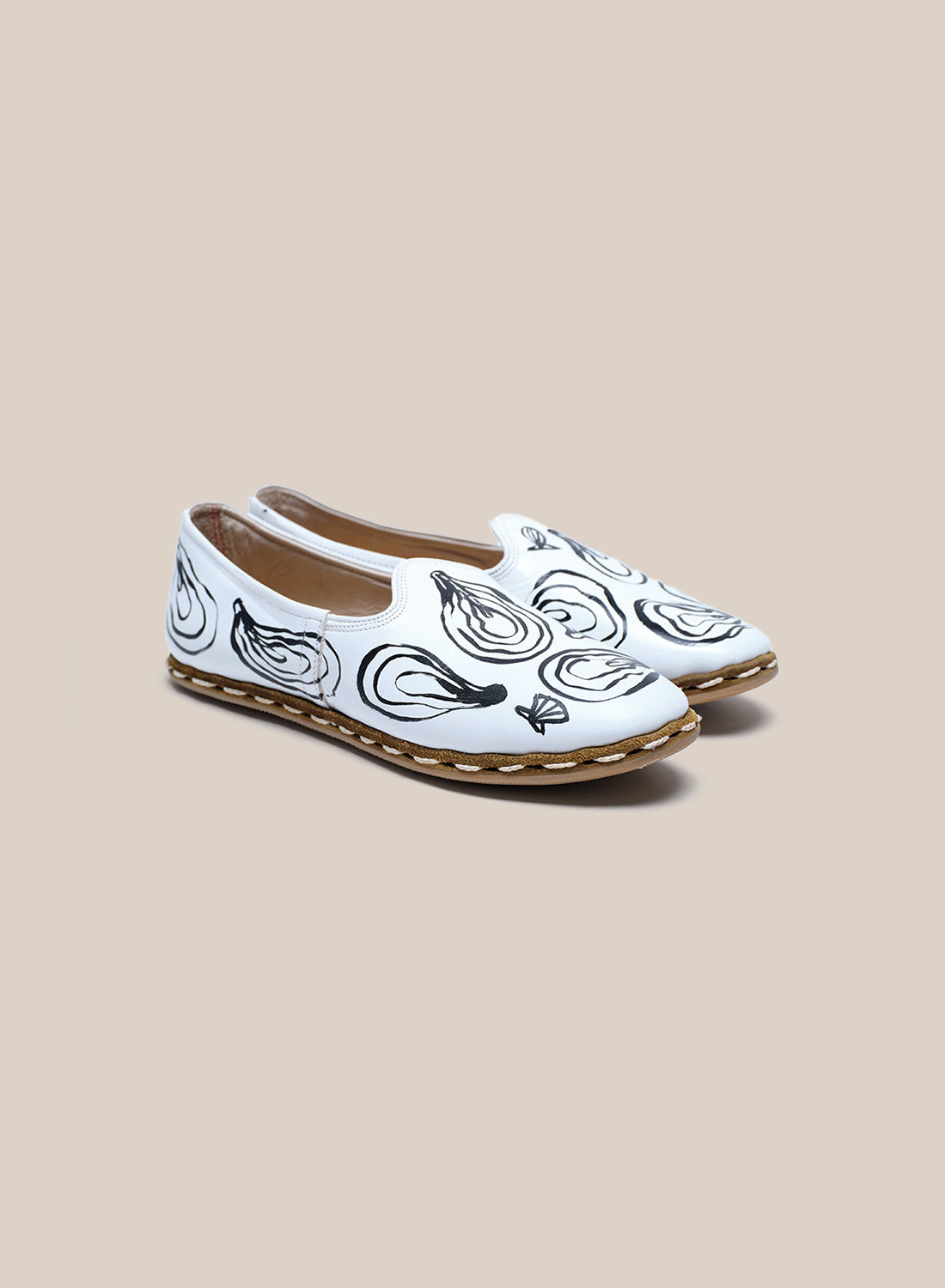 Womens 40 - White Oyster