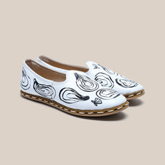 Womens 40 - White Oyster