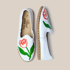 Womens 41 - White Floral