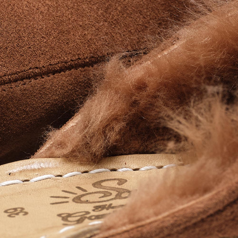 Chestnut Shearling Baba (Womens)