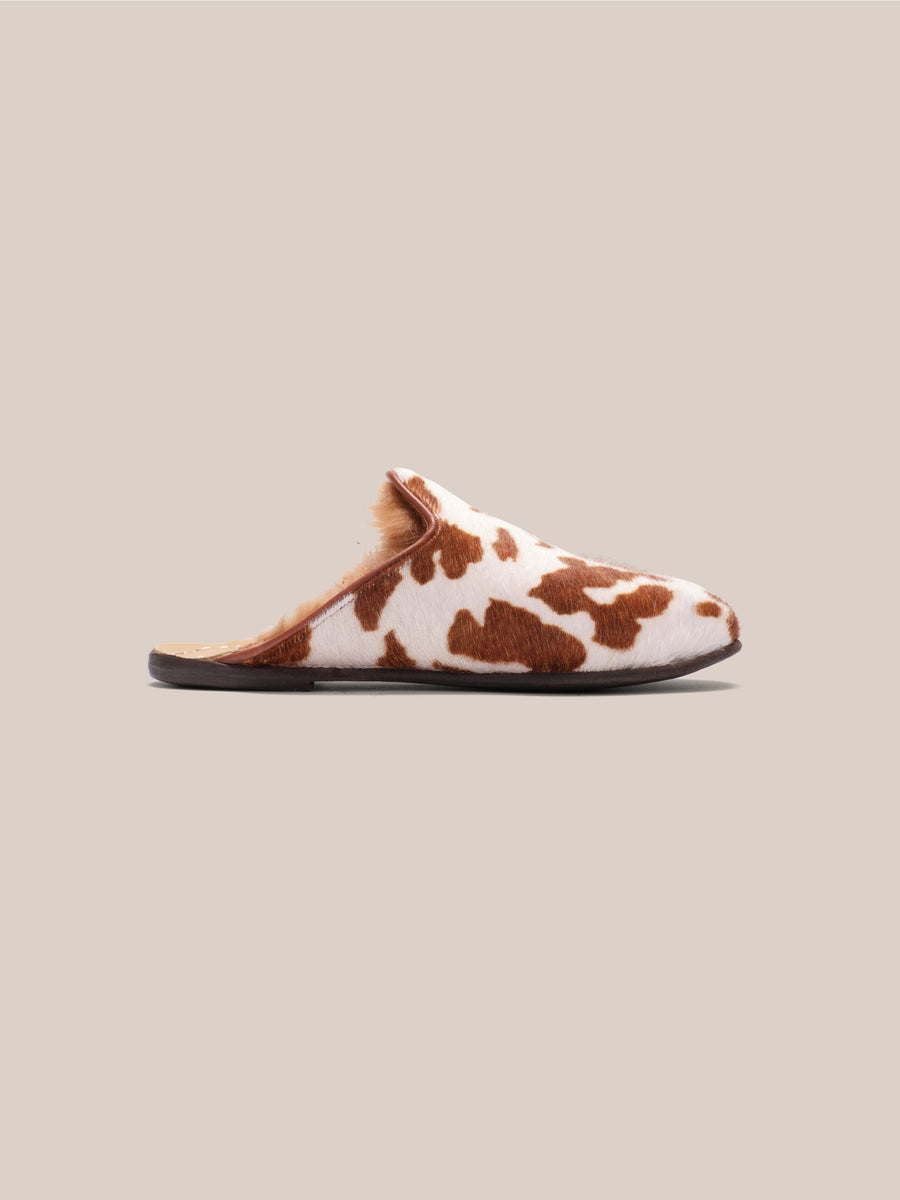 Brown Cow Shearling Baba (Womens)